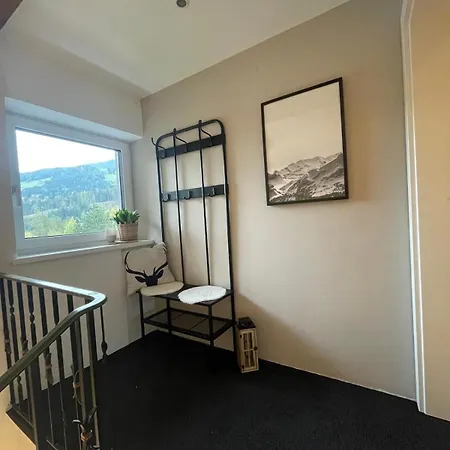 Quartier 27- Modern With Balcony & Free Parking Appartement *