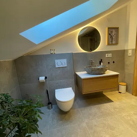 Appartement Quartier 27- Modern With Balcony & Free Parking