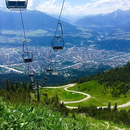 Quartier 27 * טולפס