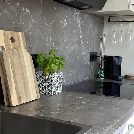 Quartier 27- Modern With Balcony & Free Parking Tulfes